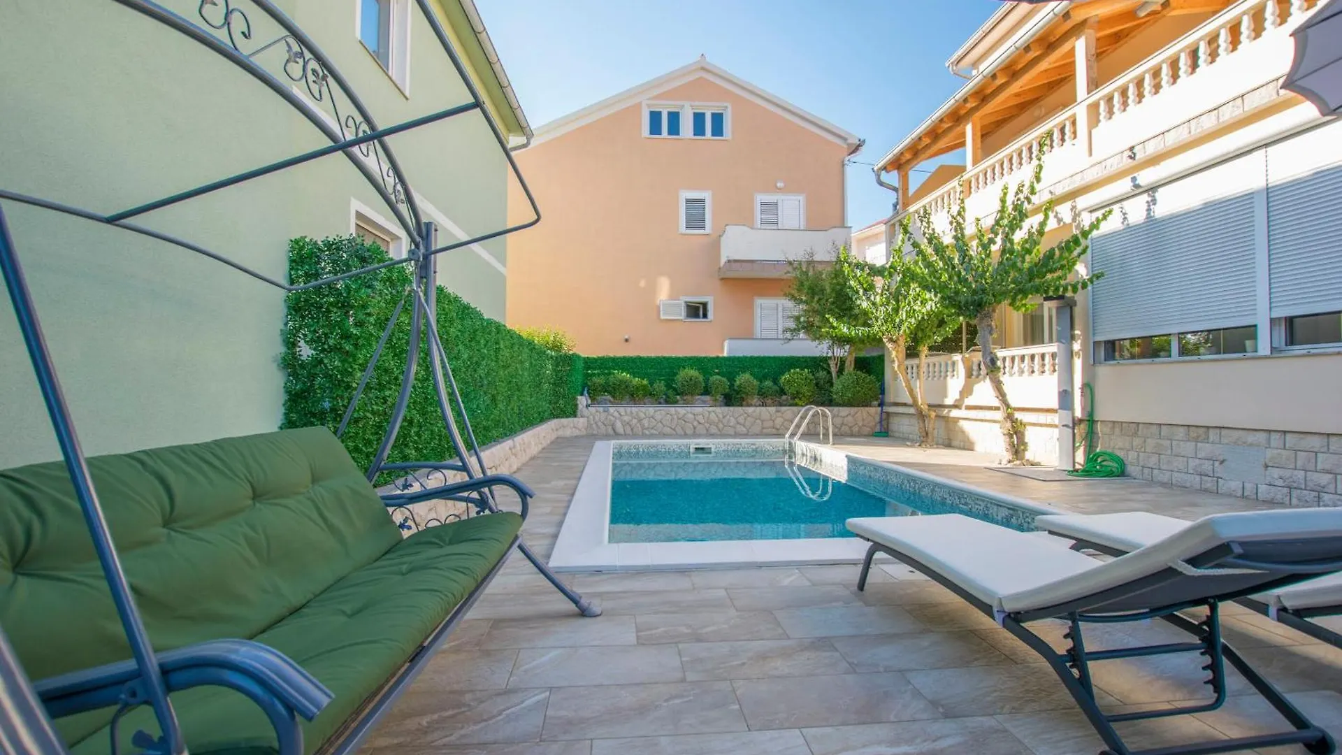 Apartments Olga Rab Town