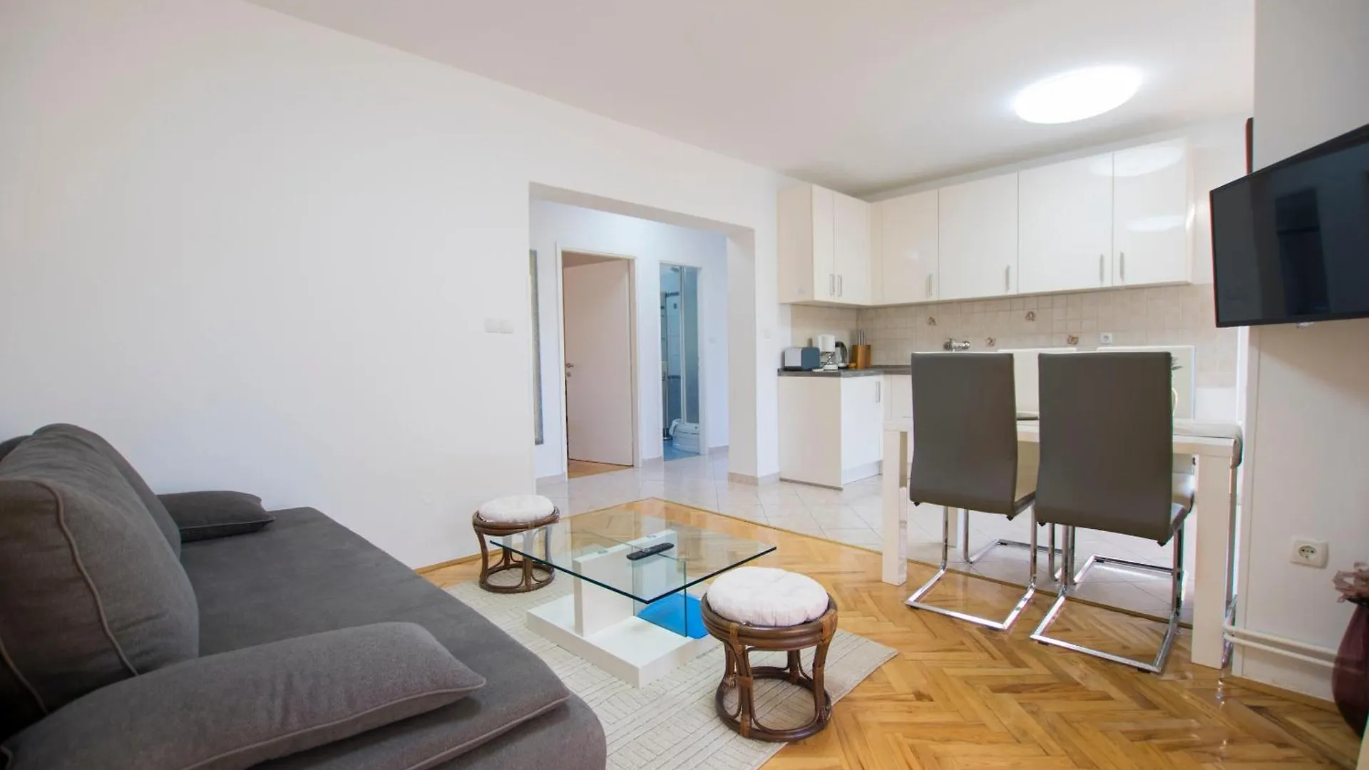 Apartments Olga Rab Town