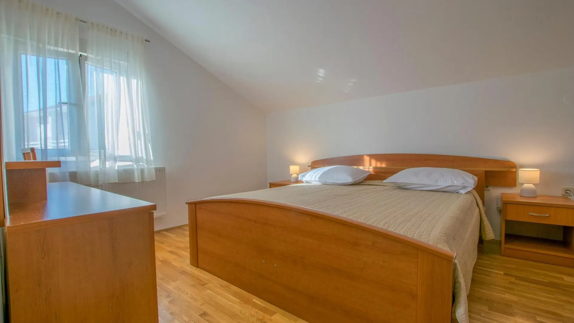 Apartments Olga Rab Town 0*,  Croatia