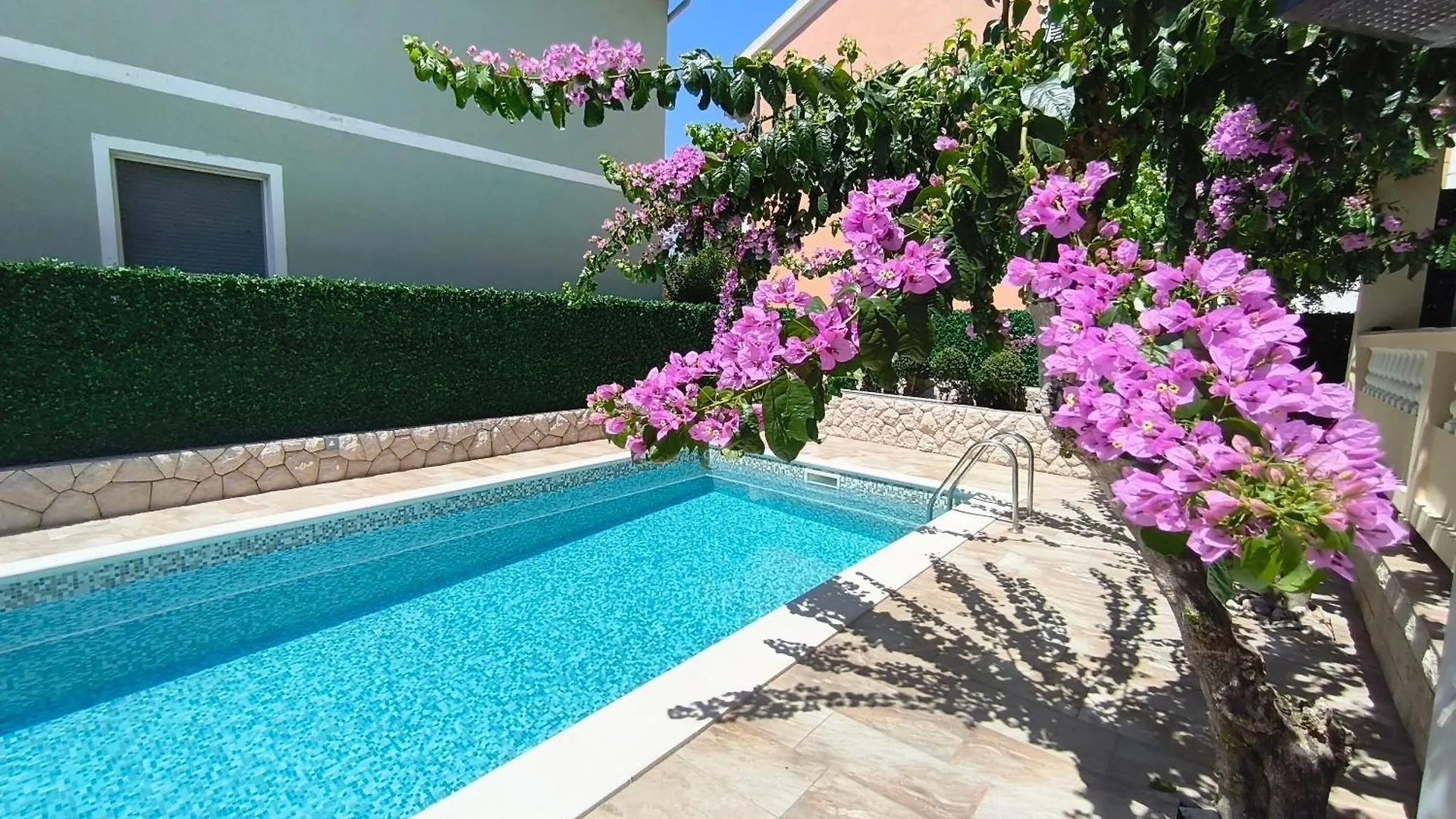 Apartments Olga Rab Town