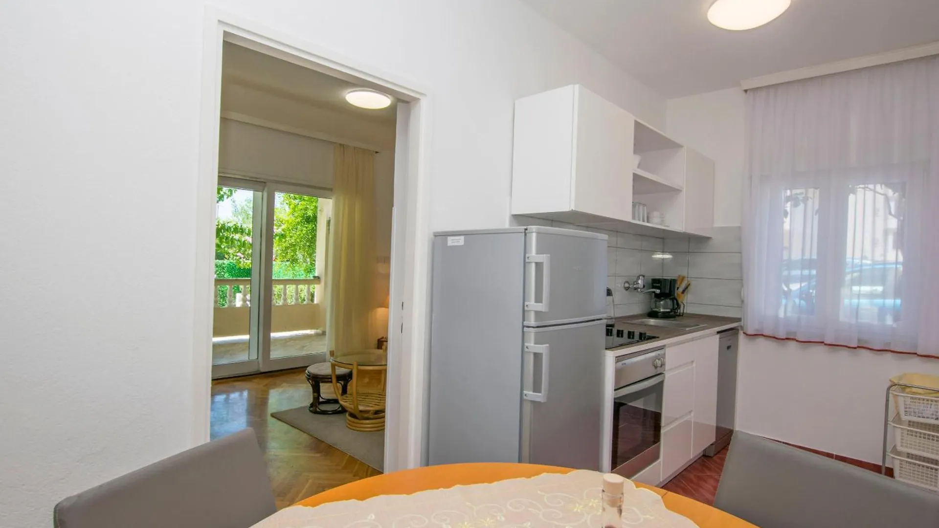 Apartments Olga Rab Town