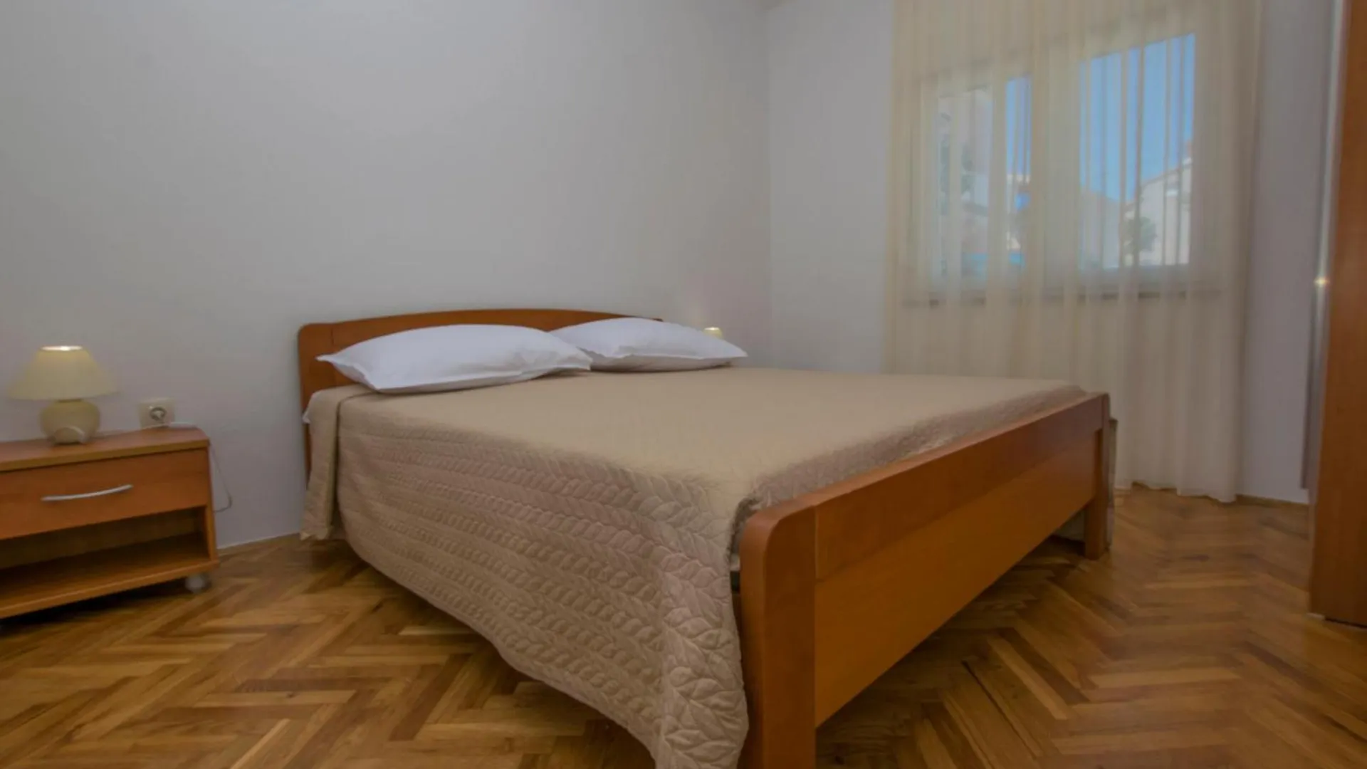 Apartments Olga Rab Town 0*,